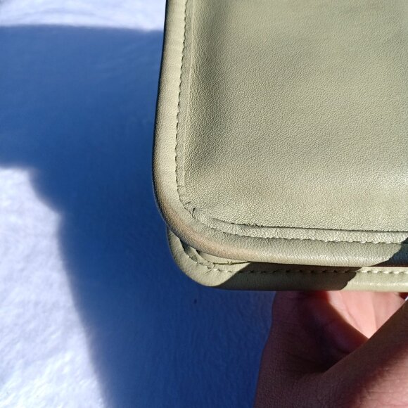 Coach Chunky Case 7165 - Picture 16 of 16